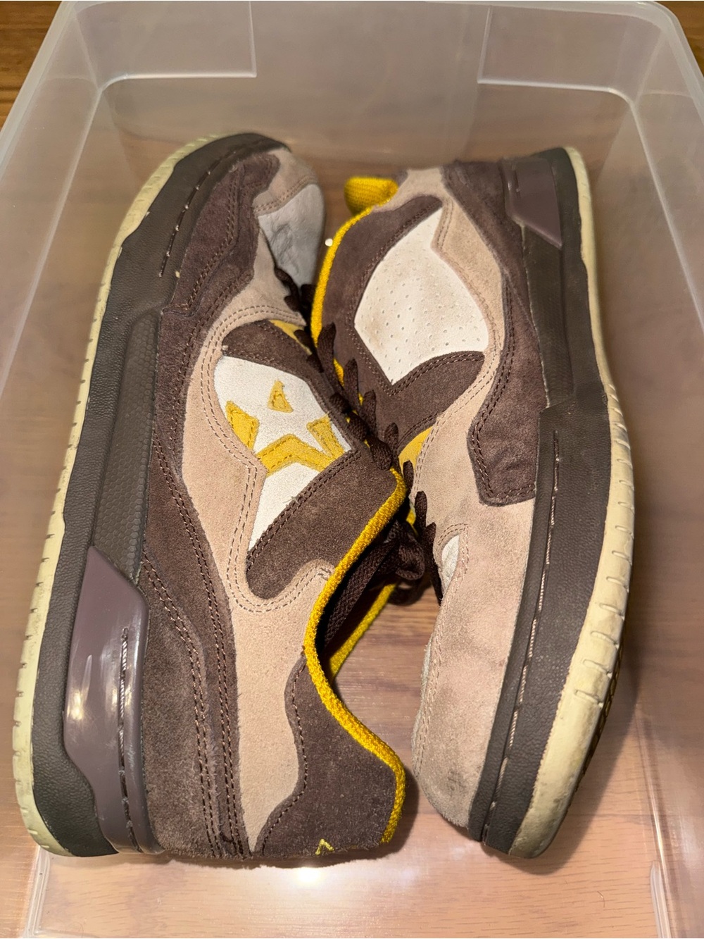 Rare Starbury Brown Tan Yellow Suede